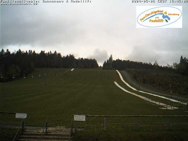 Webcam Skigebiet Sahnehang - Skiliftkarussell Winterberg